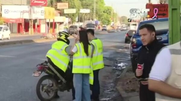Agencia nacional de tránsito obsequia chalecos reflectivos - SNT