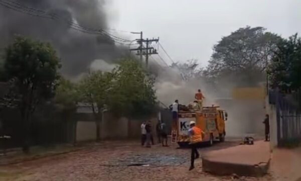 (VIDEO) Pechugón cerrará planta en Capiatá tras incendio y buscarán otra propiedad