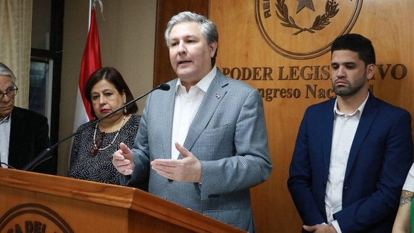 Piden al presidente Peña vetar ley de control a ONG