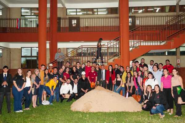 Egresada y actual docente ofrece un recorrido por sus vivencias en la Facultad de Derecho - La Clave