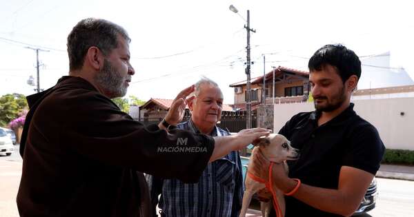 La Nación / Capuchinos realizan la bendición de mascotas en cinco ciudades