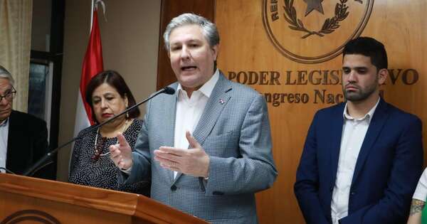 Diario HOY | Bancada “democrática” pide censurar comisión antilavado y anular sus acciones