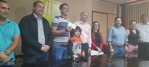 EBY impulsa el deporte en Cambyretá con una donación de 20 millones de guaraníes