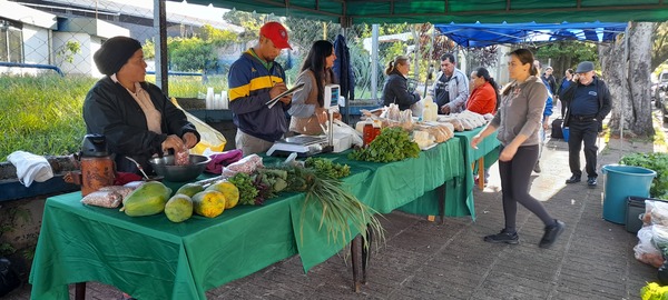 Feria Agroecológica en Encarnació
