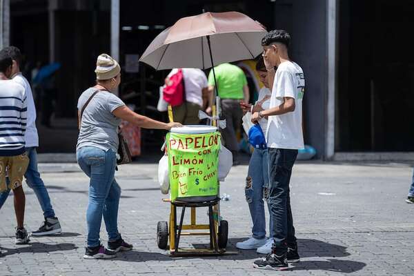 Red Sindical Venezolana ve inviable unas Navidades “felices” con bajos sueldos y migración - Mundo - ABC Color
