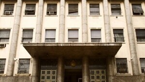 Por “despilfarro”, se reestructura la Casa de Moneda en Argentina