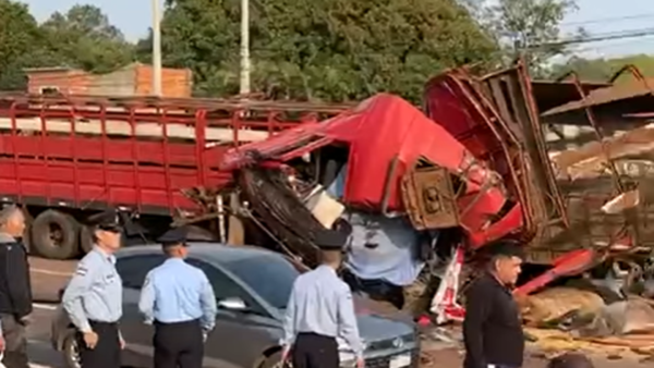 Pedrozo: Fiscalía realiza peritaje en zona de accidente con seis muertos