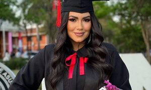 ¡¿Qué tul?! ¡Laurys Dyva, oficialmente abogada!