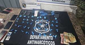 La Nación / Más de 100 policías hacen allanamiento simultáneo para desmantelar microtráfico en barrio Jara
