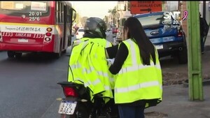 Agencia nacional de transito obsequia chalecos reflectivos - SNT