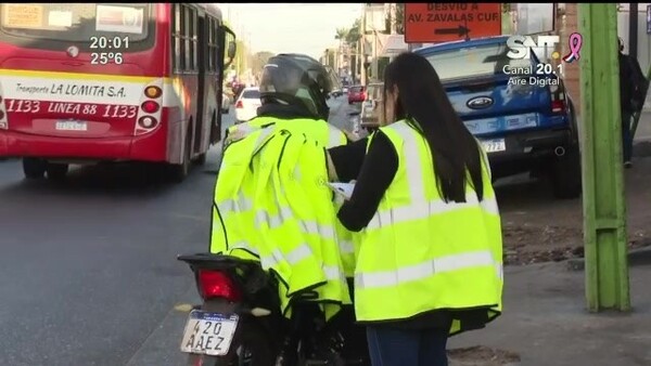 Agencia nacional de transito obsequia chalecos reflectivos - SNT