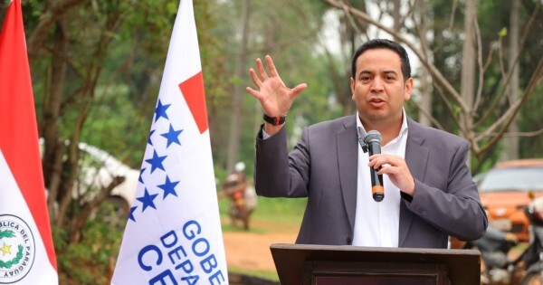 Estigarribia niega un pacto con el cartismo y cruza a Fleitas: "Somos más los que queremos el cambio"