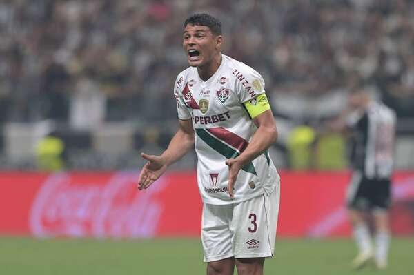 Fluminense derrota a Cruzeiro y sale de la zona de descenso - Fútbol Internacional - ABC Color