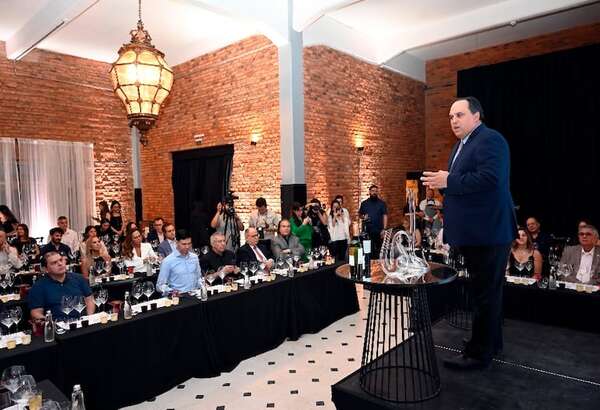 Cata de copas Riedel presentada por GNB - Empresariales - ABC Color