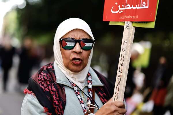 Unas 200 personas participan en protesta a favor del pueblo palestino - Mundo - ABC Color