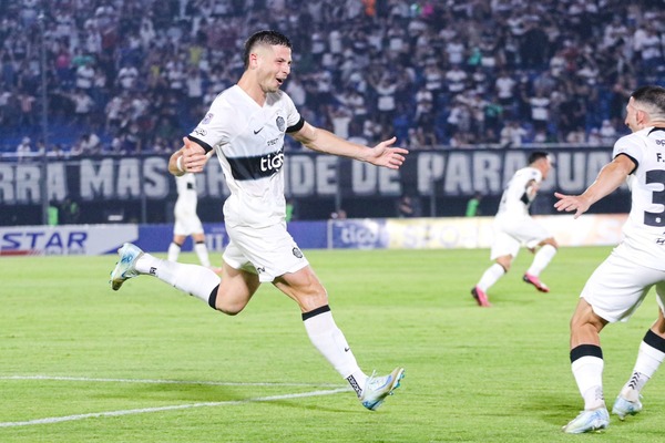 El Decano gana y sonríe en la punta del Clausura - trece