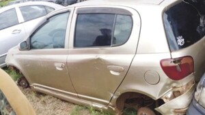 Ahorró para sacar su auto del corralón y lo encontró carneado