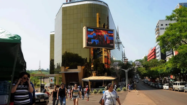 Una ciudadana brasileña fallece en reconocido shopping de Ciudad del Este - Noticiero Paraguay