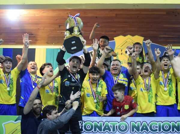 CARMEN DEL PARANÁ HACE HISTORIA EN EL FÚTBOL DE SALÓN - Itapúa Noticias