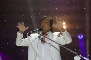 Roberto Carlos adelanta la fecha de su concierto en Paraguay - Música - ABC Color