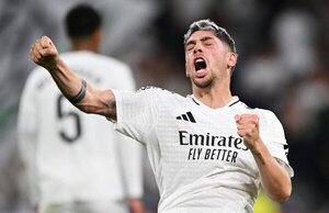 Versus / Real Madrid derrota al Villarreal y mete presión al líder Barcelona