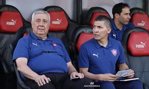 Carlos Jara Saguier he´i que Cerro no perdió campeonato aún y bancó a Diego León tras autogol