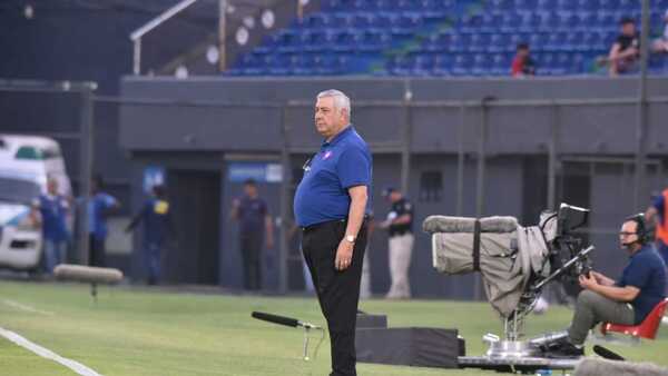 Carlos Jara Saguier analiza su debut y la derrota de Cerro Porteño