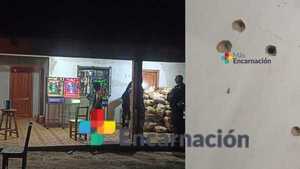 Atacan a balazos una vivienda en Caronay