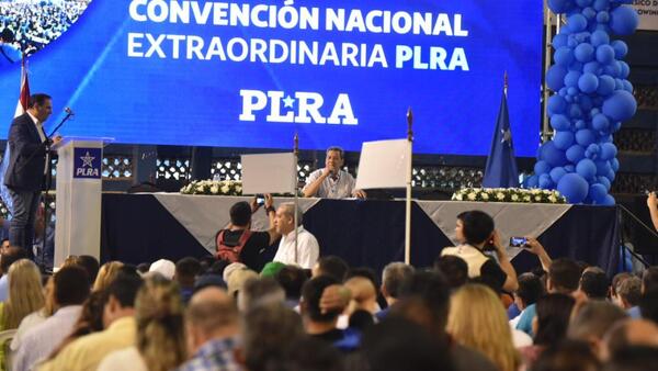 Convención del PLRA se desarrolla sin presencia de su presidente Hugo Fleitas