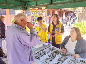 Más de 1.000 personas fueron beneficiadas con un Mega Servicio Comunitario donde asistieron Leones de varios clubes - Nacionales - ABC Color