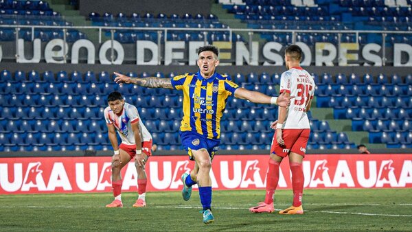 Dura derrota del Ciclón que lo aleja cada vez más del campeonato - Unicanal