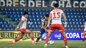 Cerro Porteño cayó ante Luqueño y se aleja del campeonato - trece