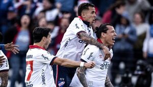 Versus / Federico Santander sentencia el clásico uruguayo a favor de Nacional