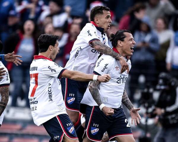 Nacional se queda con el Clásico y un gol de Federico Santander - Fútbol Internacional - ABC Color