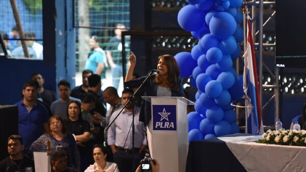 Senadora Celeste Amarilla explica por qué fue abucheada en la convención del PLRA