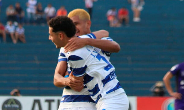 El “Gallo Norteño” sueña en grande y le sigue de cerca a Olimpia en la tabla