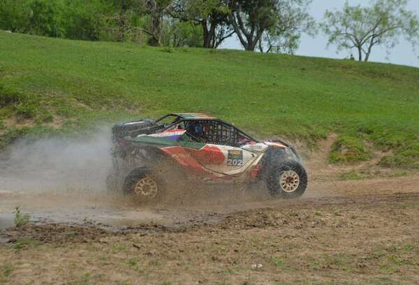 Rally Cross Country-Tercera fecha: Paraguarí vivió un gran desafío - ABC Motor 360 - ABC Color