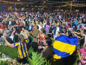 Multitudinaria celebración en honor a la Virgen del Rosario en Luque - Nacionales - ABC Color