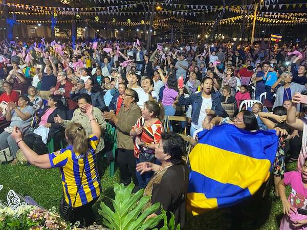 Multitudinaria celebración en honor a la Virgen del Rosario en Luque - Nacionales - ABC Color