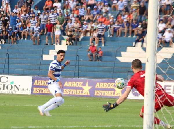 Gana a Tacuary 2-1: El “2″ sueña con las copas - Fútbol - ABC Color
