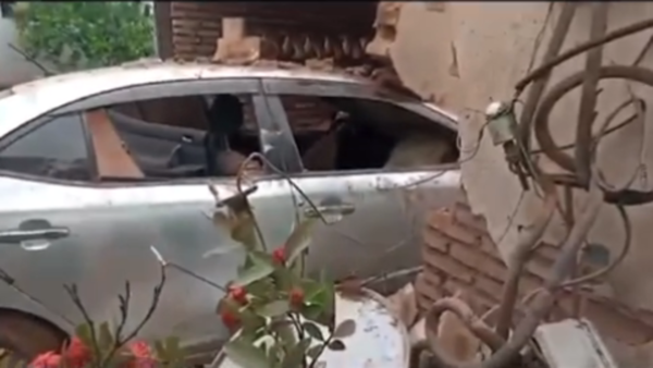 BORRACHA CHOCÓ CONTRA UNA VIVIENDA EN PARAGUARÍ