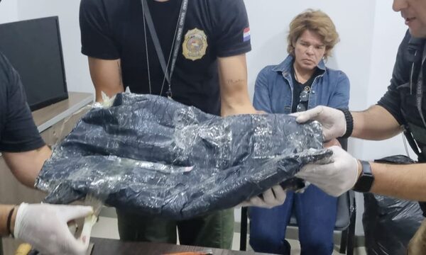 SENAD detuvo a pasajero que pretendía viajar a Madrid con cocaína en su maleta