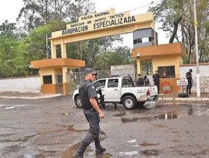 Director de la Agrupación Especializada niega supuestos privilegios · Radio Monumental 1080 AM