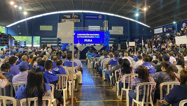 Convención del PLRA aprueba desdoblamiento de elecciones y reforma de estatuto