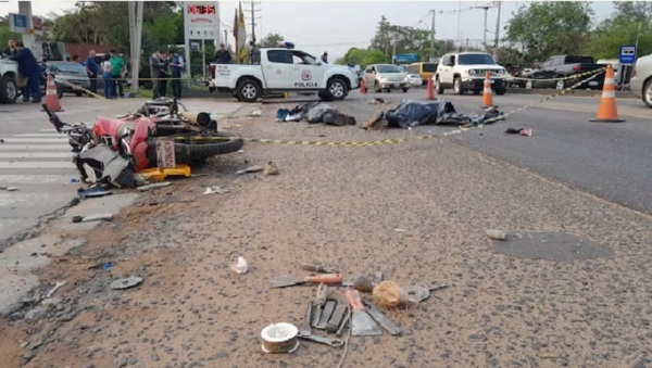 Dos muertos en choque entre motocicleta y camión en Ñemby