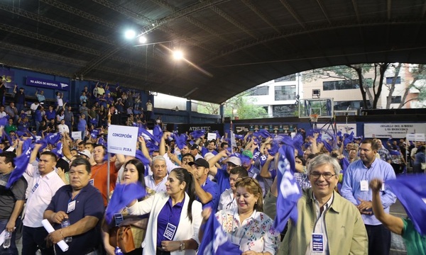 Convención liberal aprueba adelantar internas para el 17 de agosto de 2025 - OviedoPress