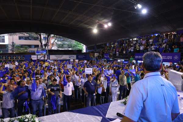 Convención PLRA: aprueban adelantar elecciones y modificar estatuto - San Lorenzo Hoy