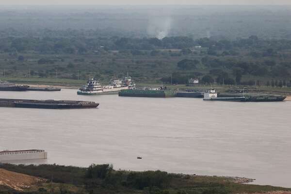 Esta es la importante suma que perderán los armadores fluviales por la bajante crítica del río Paraguay - Economía - ABC Color