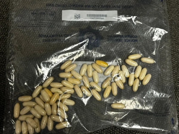 Paraguayo cae en Sudáfrica con 117 cápsulas de cocaína