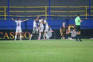 Vídeo: El gol de Alberto Contrera que también celebró Olimpia - Sportivo Ameliano - ABC Color